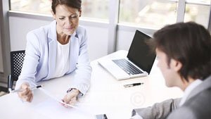 خبير في الموارد البشرية