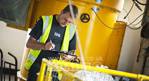 خبير في الأمن و السلامة