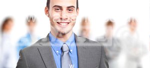 خبير في القيادة و الإدارة